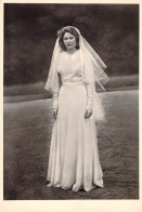 Belgique - Photographie - Confirmation De Son Altesse Royale La Princesse Joséphine Charlotte - 10-6-1941 - Dim:18/24 Cm - Europa