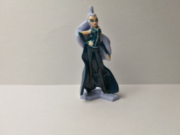 Kinder : MPG TR143   WinX Club 2012 - Icy - Figuren