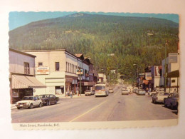 Main Street, Revelstocke, B.C. - NEAR CANADA'S MOUNTAIN NATIONAL PARKS - Andere & Zonder Classificatie