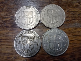 Lots De 4  Piéces  Anglaises De La Reine El - Kolonies