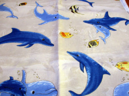 Coupon De Tissu Animalier "Flipper Le Dauphin", Coton épais - Frais Du Site Déduits - Dentelles Et Tissus