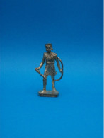 Figurine En Métal Kinder - Série Les Chefs Indiens Célèbres II - Tahrohon - Scame - Finition Or - Metallfiguren