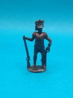 Figurine En Métal Kinder - Série Les Soldats Napoléoniens - Artilleur N°4 - Sans Nom - Finition Bruni - Metalen Beeldjes