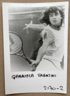TENNIS - GABRIELA SABATINI - 12,5 X 9 Cm. (REPRO PHOTO ! - Zie Beschrijving - Voir Description) ! - Sport
