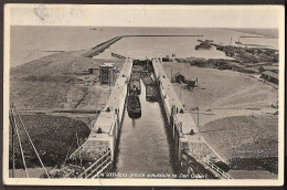 De 2000-tons Groote Schutsluis Te Den Oever Met Stoomschepen - Steamships - Den Oever (& Afsluitdijk)