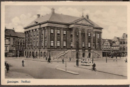 Groningen - Stadhuis - Straatbeeld 1944 Met Tram Naast Stadhuis - Groningen