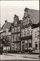 Franeker - Museum -1971 - Kinderen Bij Snoepautomaat - Franeker