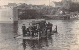 FRANCE - Berneuil En Bray - Carte Photo D'une Voiture Ancienne Sur Un Pont Mouvant - Animé - Carte Postale Ancienne - Sonstige & Ohne Zuordnung