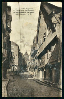 A69  FRANCE CPA LAVAL MAYENNE - LA GRANDE RUE , LES MAISONS DU XV SIECLE - Collections & Lots