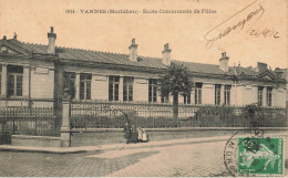 Vannes * école Communale De Filles * Enfants - Vannes