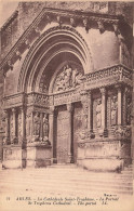 FRANCE - Arles - La Cathédrale Saint Trophime - Vue Sur Le Portail St Trophime Cathedral - L L - Carte Postale Ancienne - Arles