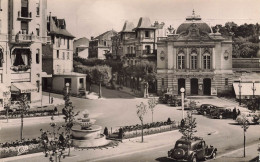 Châtel Guyon * Châtelguyon * Place Brosson Et Le Théâtre * Salle De Spectacle * Pharmacie - Châtel-Guyon