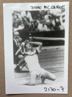 TENNIS - JOHN MCENROE - Winner Wimbledon 1981 - 12,5 X 9 Cm. (REPRO PHOTO ! - Zie Beschrijving - Voir Description) ! - Sport