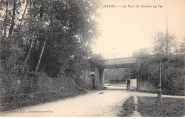 MERIEL - Le Pont Du Chemin De Fer - Très Bon état - Meriel