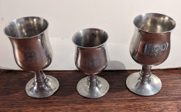 Lot De 3 Verres En Métal Argenté - Made In Holland Et English - Verres