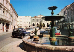 24 - NONTRON _S27450_ La Place Alfred Agard Avec Sa Fontaine - L'hôtel De Ville Et Le Grand Hôtel - COMBIER - 15x10 Cm - Nontron