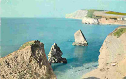 Royaume Uni - Isle Of Wight - The Three Rocks - CPM - UK - Voir Scans Recto-Verso - Sandown