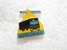 PIN'S    EUTELTRACS  SATELLITE  CAMION - Raumfahrt