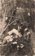 ENFANTS - Petite Fille - La Ferme - Carte Postale Ancienne - Altri & Non Classificati