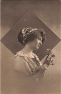 FANTAISIES - Femmes - Profil - Carte Postale Ancienne - Women