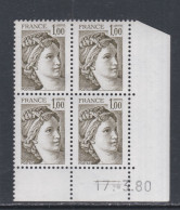 France N°2057  Type Sabine : 1,00 F Olive En Bloc De 4 Coin Daté  Du  17 . 3 . 80 ; 2 Traits, Sans Charnière TB - 1970-1979