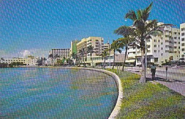 AK 209366 USA - Florida - Miami Beach - Lake Pancoat And Collins Avenue - Miami Beach