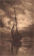 BELGIQUE - Middelkerke -  Un Bateau Dans La Mer Au Crépuscule - Carte Postale Ancienne - Middelkerke