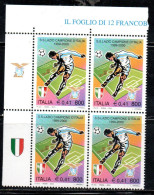 ITALIA REPUBBLICA ITALY REPUBLIC 2000 LO SCUDETTO ALLA LAZIO CAMPIONE DI CALCIO QUARTINA ANGOLO DI FOGLIO BLOCK MNH - 1991-00: Mint/hinged