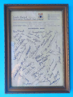LEEDS UNITED FC Beautifull Memorabilia - Vintage Autograph Sheet Early 1970s * Framed * Fascimile ?? * England Football - Handtekening