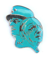 Superbe Pin's CHARLES DE GAULLE - Double Portrait Civil Et Militaire D'après Un Dessin De MORETTI - Bonenfant - ZZ059 - Personaggi Celebri