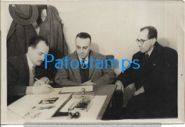 225861 CHILE SANTIAGO REUNION CARLOS CARIOLA PRESIDENTE DE SATCH AÑO 1950 18 X 12 CM POSTAL POSTCARD - Chile