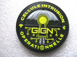 COLLECTION GEND.  INTERVENTION PARACHUTISTE LA C.I.O (N°2) SUR SCRATCH 85MM - Police