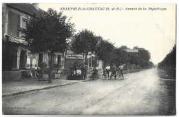 NEAUPHLE LE CHATEAU - Avenue De La République - Neauphle Le Chateau