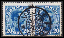 1913. DANMARK. King Christian X. 20 Øre Deep Blue In Pair With Fine Star Cancel VEJLE FJORD.  (Michel 70 ) - JF543734 - Gebraucht