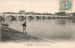 FRANCE - Saumur - Le Pont Cessart Et La Loire - Vue Panoramique - Un Homme En Train De Pêcher - Carte Postale Ancienne - Saumur