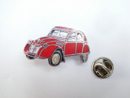 Superbe Pin's En EGF , Auto Citroën 2 CV , 2CH , Rouge , Non Signé - Citroën