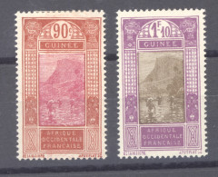 Guinée  :  Yv  111-12  * - Unused Stamps