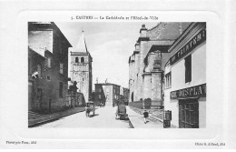 CASTRES - La Cathédrale Et L'Hôtel De Ville - Très Bon état - Castres
