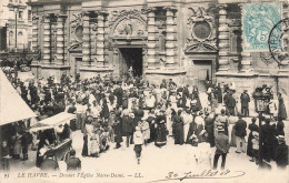 FRANCE - Le Havre - Devant L'église Notre Dame - L L - Animé - Vue Générale - Carte Postale Ancienne - Unclassified