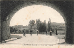 FRANCE - Saint More (Yonne) - Vue Sur La Sortie Du Tunnel - Des Personnes En Bicyclette - Carte Postale Ancienne - Avallon