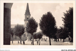 ADDP1-56-0014 - CLEGUEREC - L'église Et La Place - Cleguerec