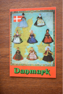 G450 Danish Folkscostums Denmark - Jeux Et Jouets