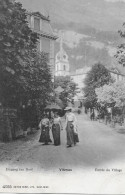 VITZNAU ► Passage Eingangs Dorf Mit Drei Damen, Ca.1915 - Vitznau