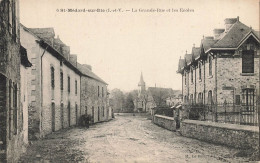St Médard Sur Ille * La Grande Rue Et Les écoles * Groupe Scolaire - Autres & Non Classés