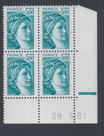 France N° 2123  Type Sabine : 5 F. Bleu En Bloc De 4 Coin Daté  Du  29 . 5 . 81 ;1 Barre ; Sans Charnière TB - 1980-1989