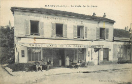 MASSY - Le Café De La Gare. - Massy
