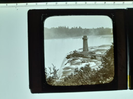 Plaque De Verre Positif -  Photographe G. Papot  1800 Niagara La Tour De Serafin - Diapositivas De Vidrio