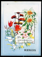 HUNGARY 1991 Flowers Of The Americas Block MNH / **.  Michel Block 214 - Blocchi & Foglietti