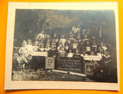 RANCE  -  Photo De Groupe : Les élèves De L'Ecole Des Religieuses De Rance : " Hommage à Nos Souverains "  -  1919 - Sivry-Rance