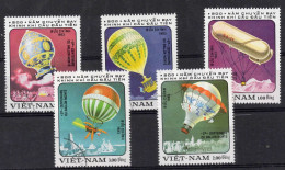 Timbres Thèmes Transport Montgolfières - Airships